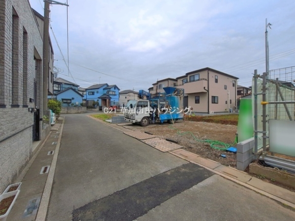 八潮市古新田　新築一戸建て　13期