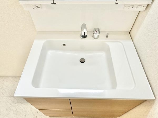 八潮市八潮6丁目　新築一戸建て　5期2号棟