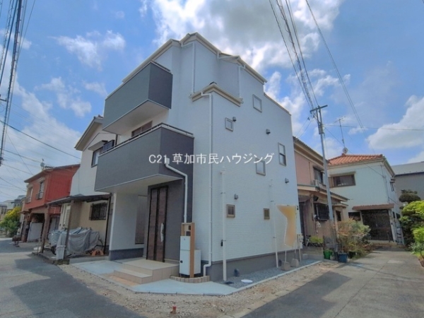 草加市両新田東町　新築一戸建て