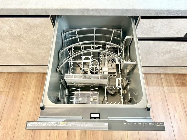 草加市吉町2丁目　新築一戸建て　8期7号棟