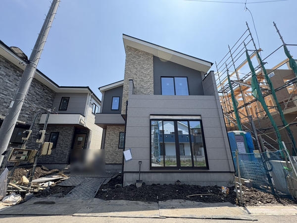 草加市吉町2丁目　新築一戸建て　8期6号棟