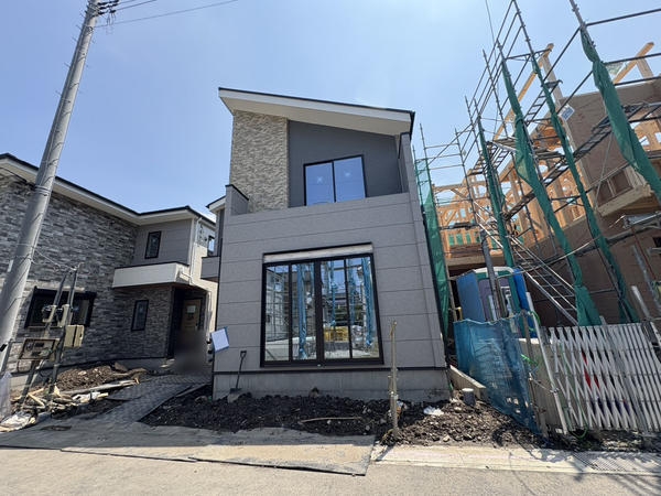 草加市吉町2丁目　新築一戸建て　8期6号棟