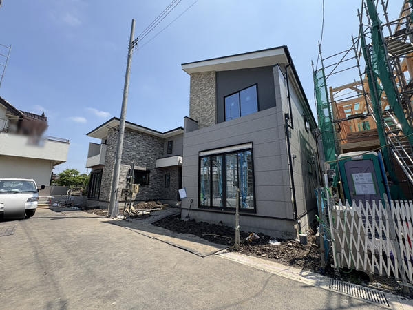 草加市吉町2丁目　新築一戸建て　8期6号棟