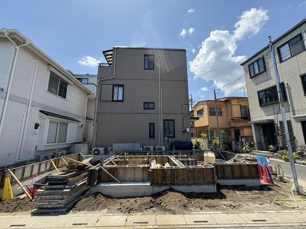 草加市手代3丁目　新築一戸建て　5期