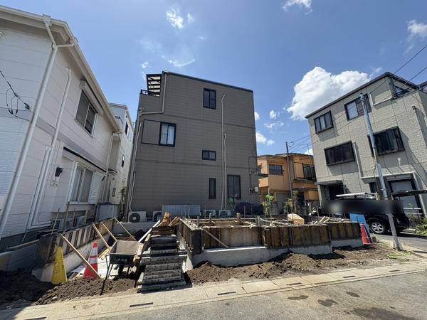 草加市手代3丁目　新築一戸建て　5期