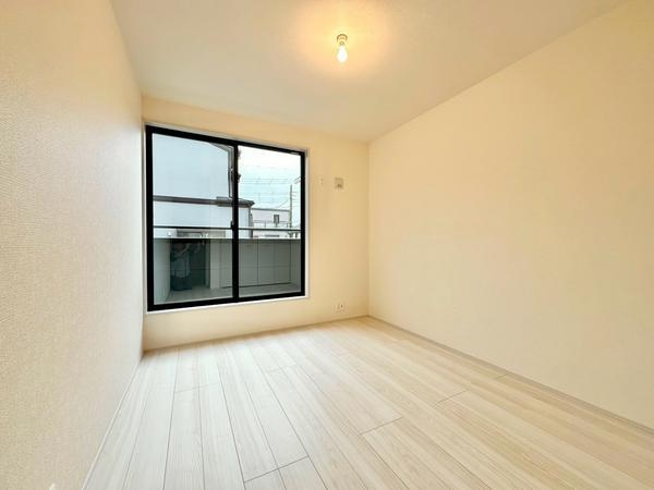 草加市旭町5丁目　新築一戸建て