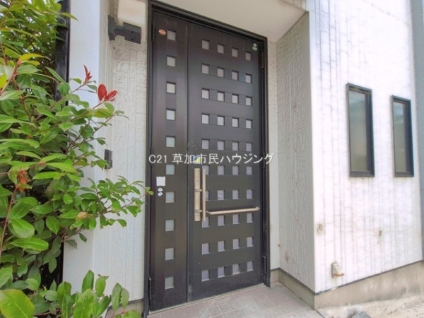草加市両新田西町の中古一戸建て