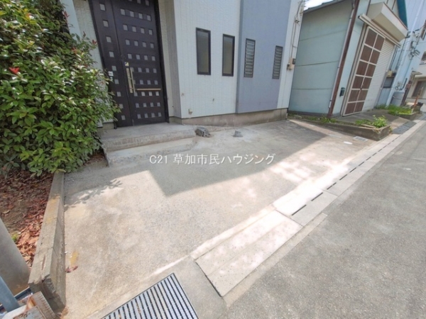 草加市両新田西町の中古一戸建て