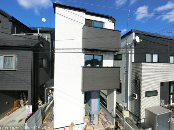 草加市谷塚仲町　新築一戸建て　1期