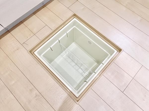 草加市稲荷４丁目の中古一戸建て