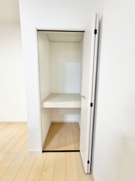 草加市稲荷４丁目の中古一戸建て