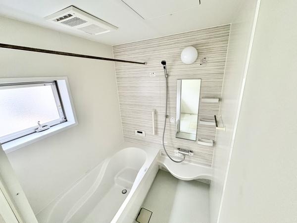 草加市稲荷４丁目の中古一戸建て