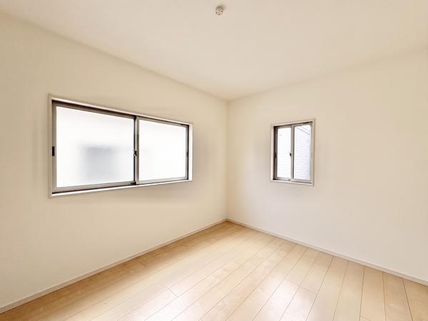 草加市稲荷４丁目の中古一戸建て