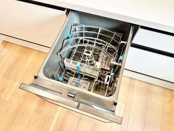 草加市苗塚町　新築一戸建て　03期