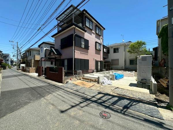 草加市谷塚町　新築一戸建て