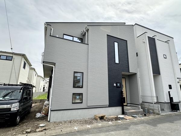 草加市新里町　新築一戸建て　II
