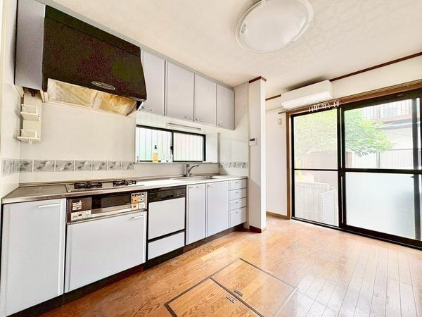 草加市西町の中古一戸建て