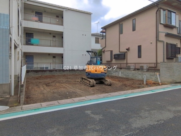 草加市氷川町　建築条件無売地