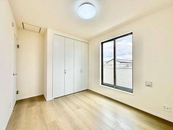 草加市新里町　新築一戸建て