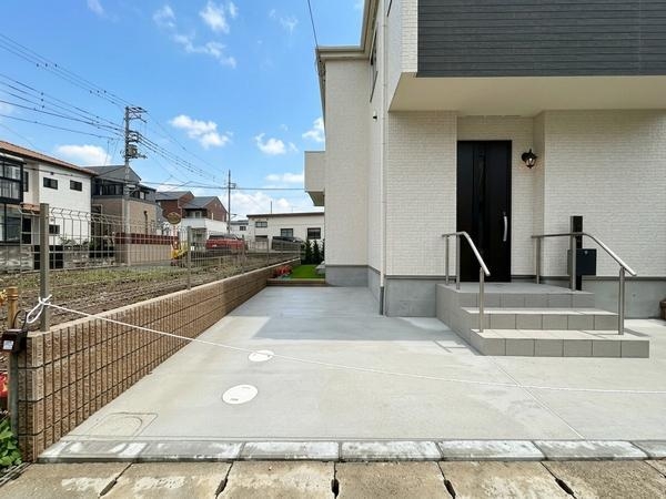 草加市新里町　新築一戸建て