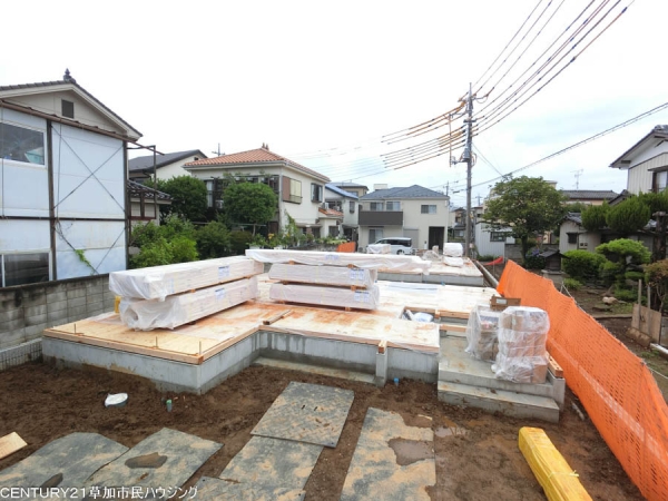 草加市新里町　新築一戸建て　1号棟