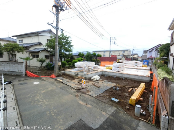 草加市新里町　新築一戸建て　2号棟
