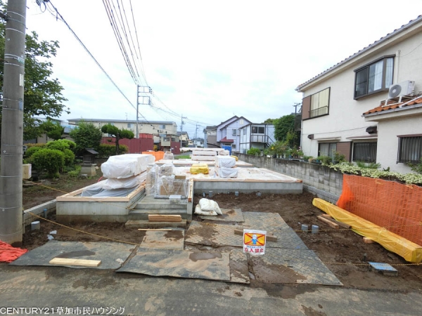 草加市新里町　新築一戸建て　2号棟
