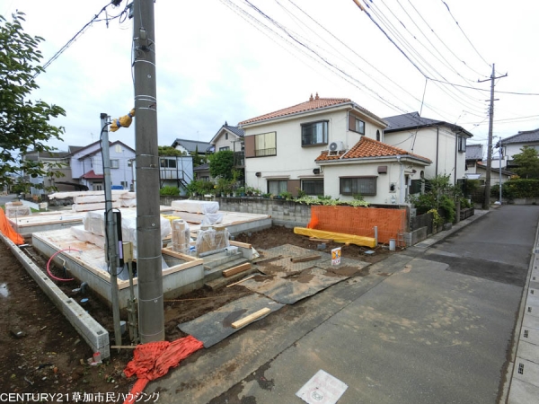 草加市新里町　新築一戸建て　2号棟