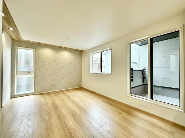 草加市吉町2丁目　新築一戸建て