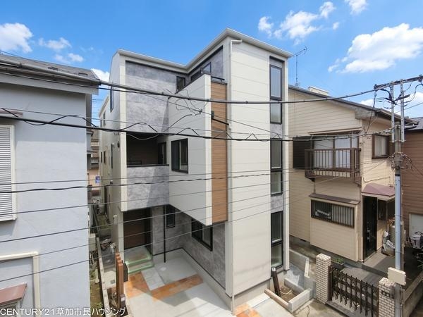 草加市吉町2丁目　新築一戸建て