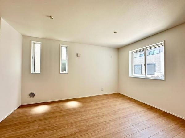 草加市小山2丁目　新築一戸建て