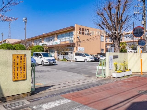 草加市新里町　新築一戸建て(新里小学校)