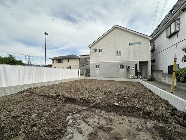 草加市新里町　新築一戸建て