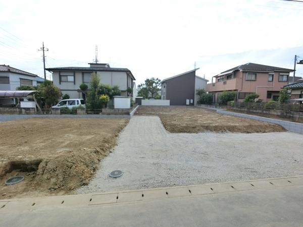 草加市谷塚上町　売地　8期2区画