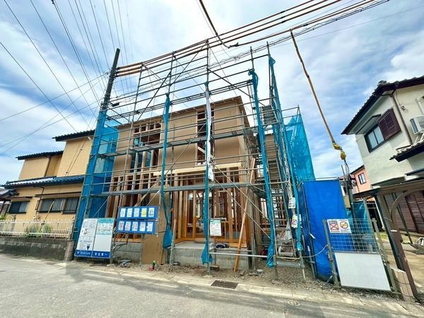八潮市八條　新築一戸建て