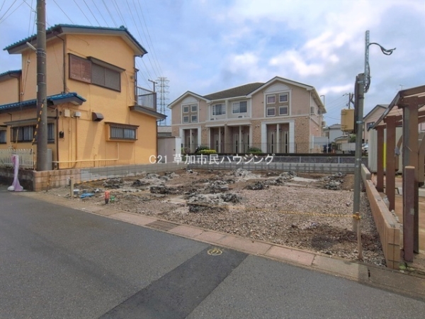 八潮市八條　新築一戸建て