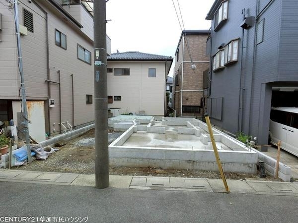 草加市八幡町　新築一戸建て　1期