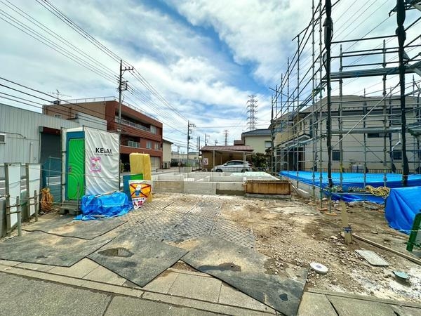 八潮市鶴ケ曽根　新築一戸建て　5期3号棟