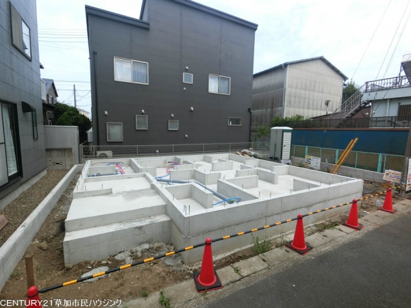 草加市小山1丁目　新築一戸建て