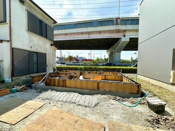八潮市木曽根　新築一戸建て