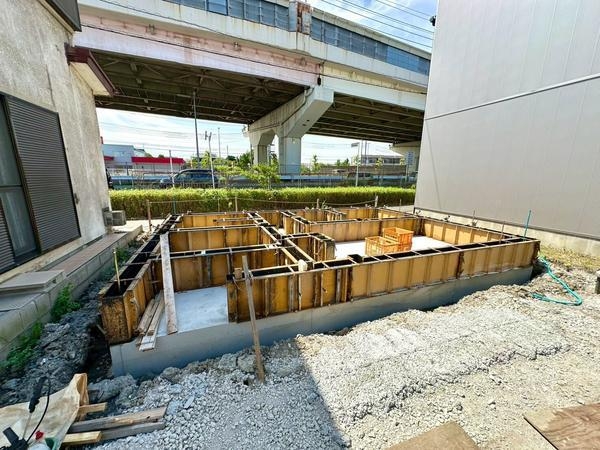 八潮市木曽根　新築一戸建て