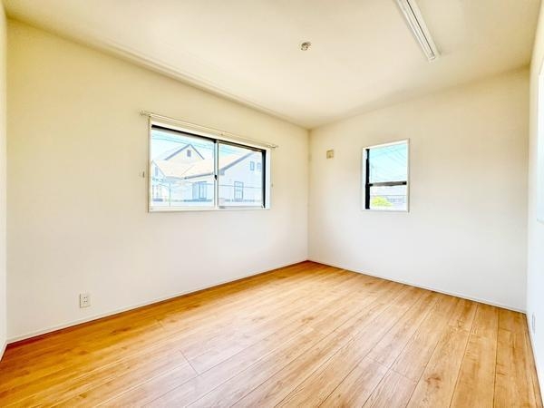 草加市青柳６丁目の中古一戸建て