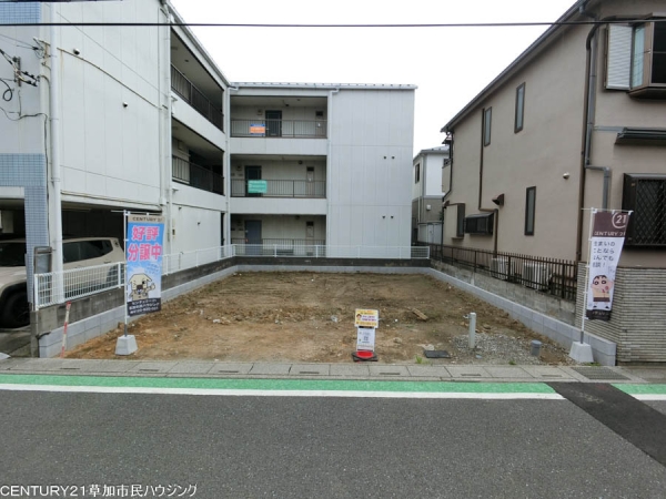 草加市氷川町　新築一戸建て