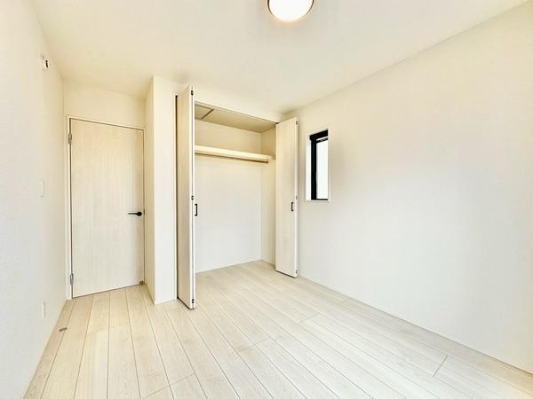 八潮市大字古新田の中古一戸建て