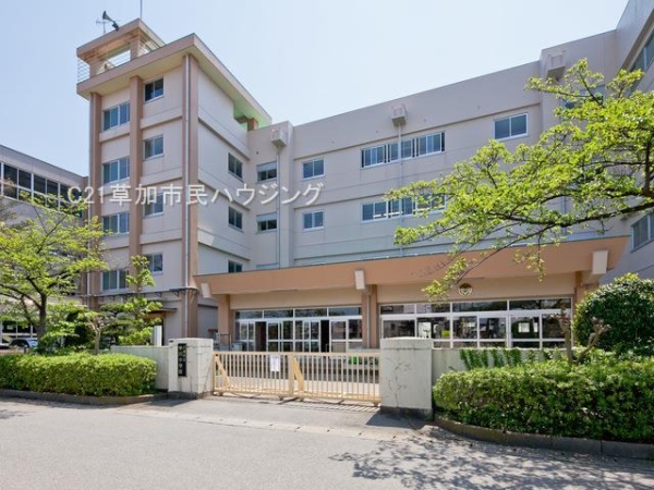 八潮市大瀬　新築一戸建て　8期2号棟(中川小学校)