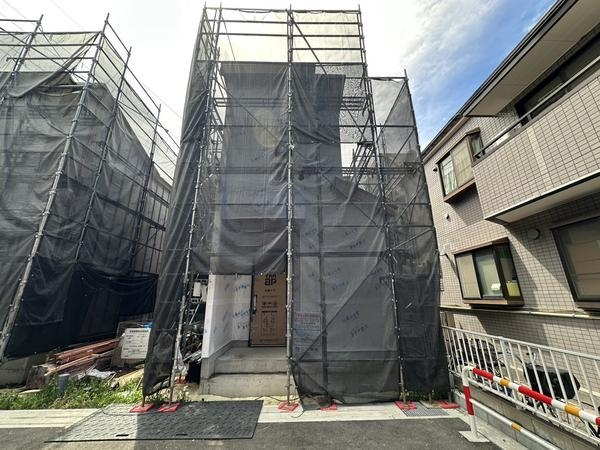 草加市西町　新築一戸建て　B号棟