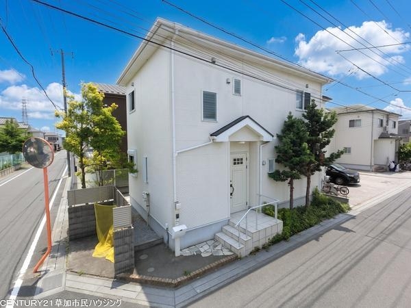 草加市青柳8丁目　中古一戸建て