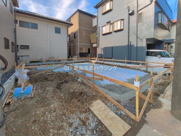 草加市八幡町の新築一戸建