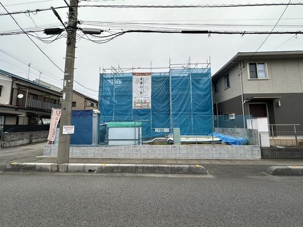 草加市稲荷5丁目　新築一戸建て　01期