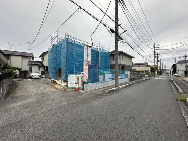 草加市稲荷5丁目　新築一戸建て　01期